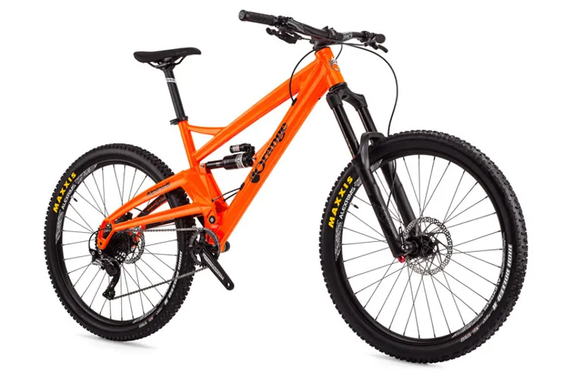 2017 Alpine 6 S Jet Black or Fizzy Orange